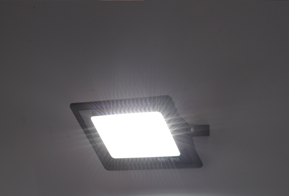 Flood light led AC 220V 240V Waterproof IP66 Outdoor led light 30W 50W 100W 150W 200W LED Spotlight Street Lamp Projector