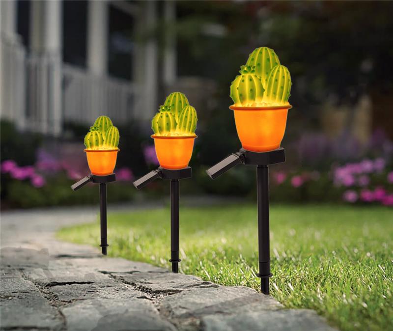 Outdoor Solar Pineapple Garden Decoration Lights Waterproof LED Solar Powered yard Pathway Decorative Lawn Lights Courtyard Lamp