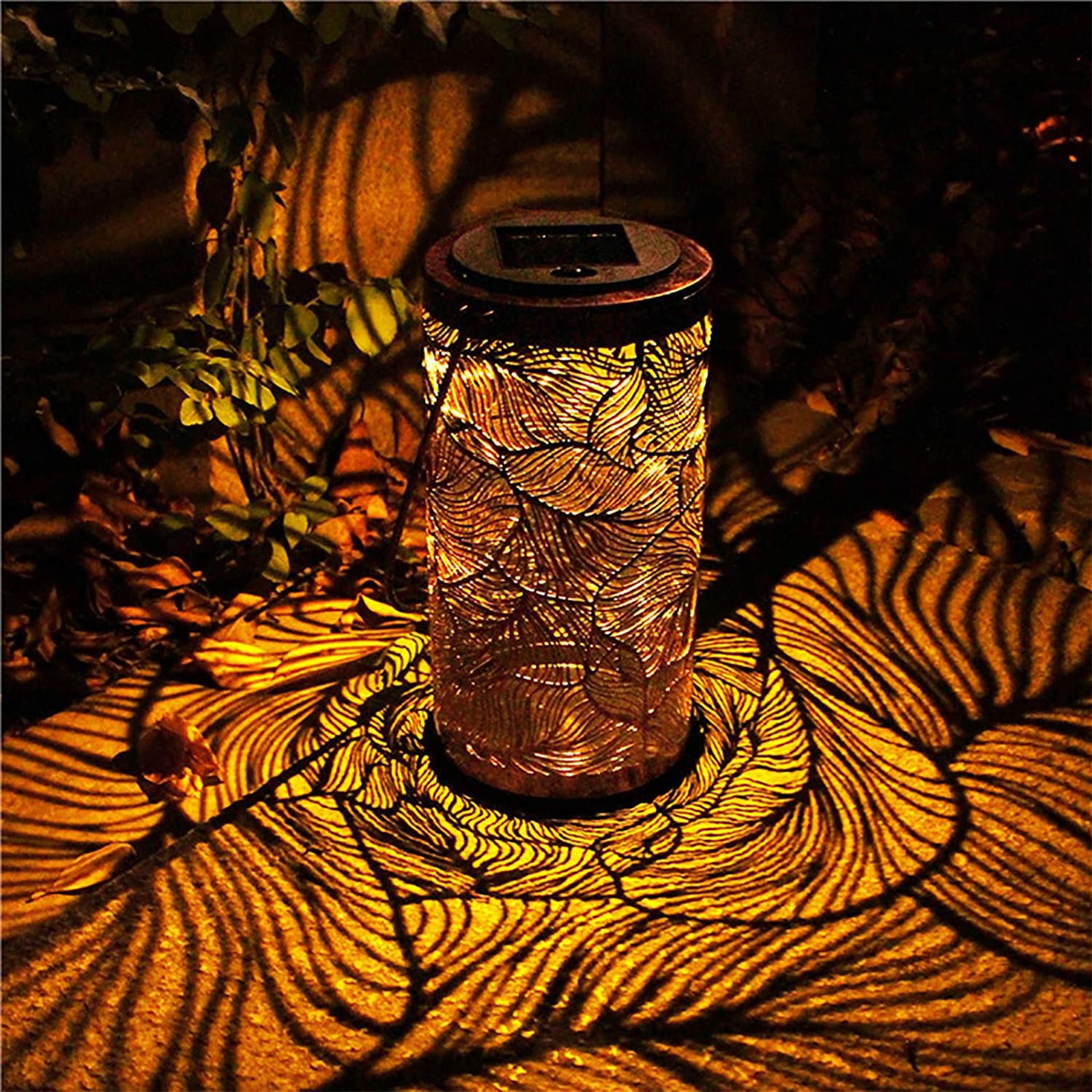 Solar Outdoor Light Vintage Leaves Iron Art Lamp Waterproof Retro Hanging Lantern with Handle for Garden Patio yard Lawn Lights