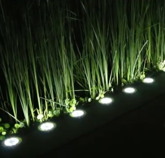 8 LED Outdoor Solar Lamp Garden Lighting Solar Garden Lighting Solar Garden Light for Yard Deck Lawn Garden Decoration Outdoor