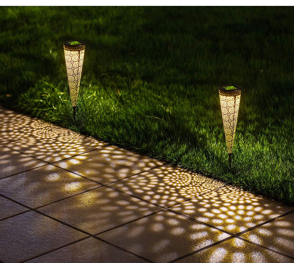 LED Retro Garden Decoration Solar Lamp Metal Hollow Shadow Projection Lawn Light Outdoor Lighting Waterproof Landscape Lights