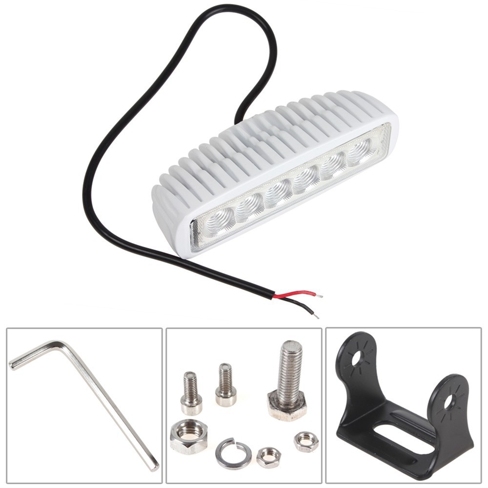 Sale Sale Universal LED Light 1550LM 18W Bar Flood Light Spot Light Waterproof Car Work Light